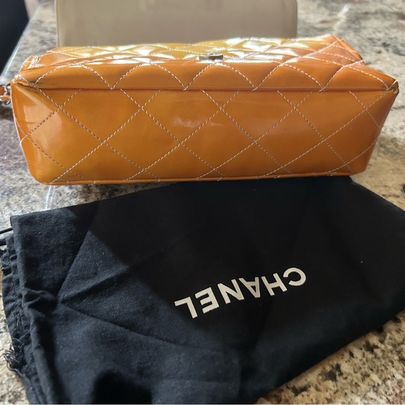 🔥🔥Price Slash 🔥🔥Chanel Classic Single Flap Bag Medium - Picture 3 of 16